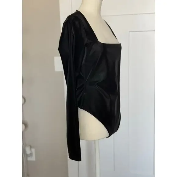 NWT Naked Wardrobe Liquid Faux Suede Square Neck Bodysuit Black Large - Picture 4 of 11